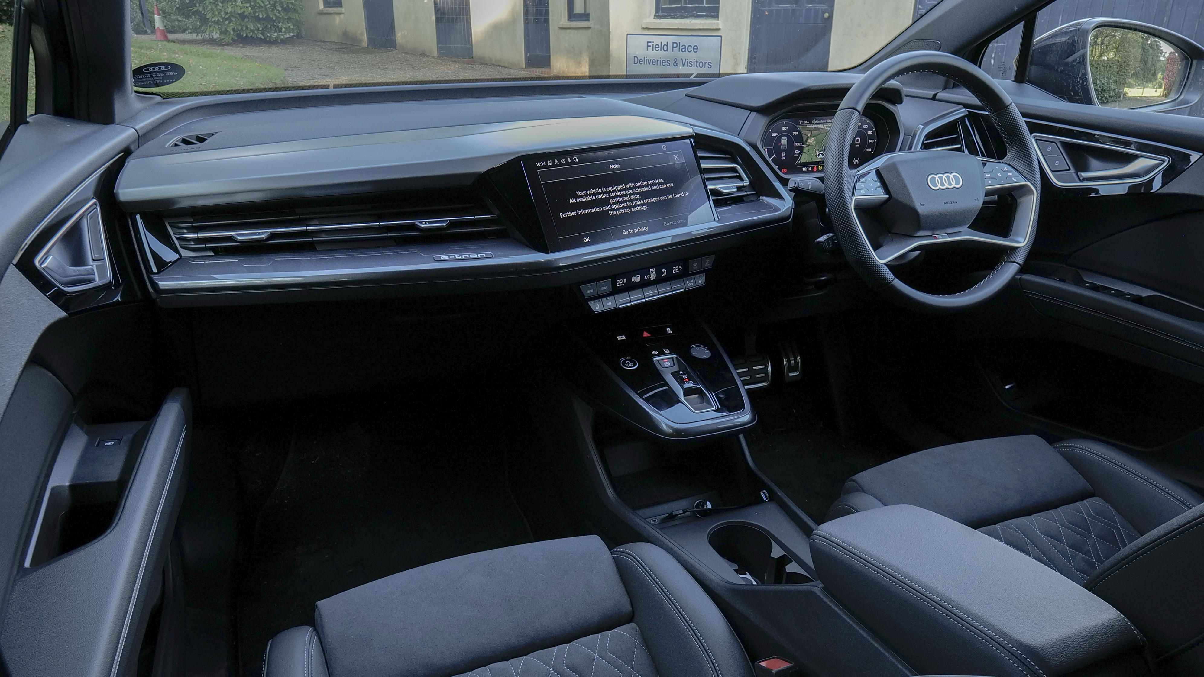 AUDI Q4 E-TRON ESTATE 150kW 63kWh Black Edition 5dr Auto [Tech Pack]